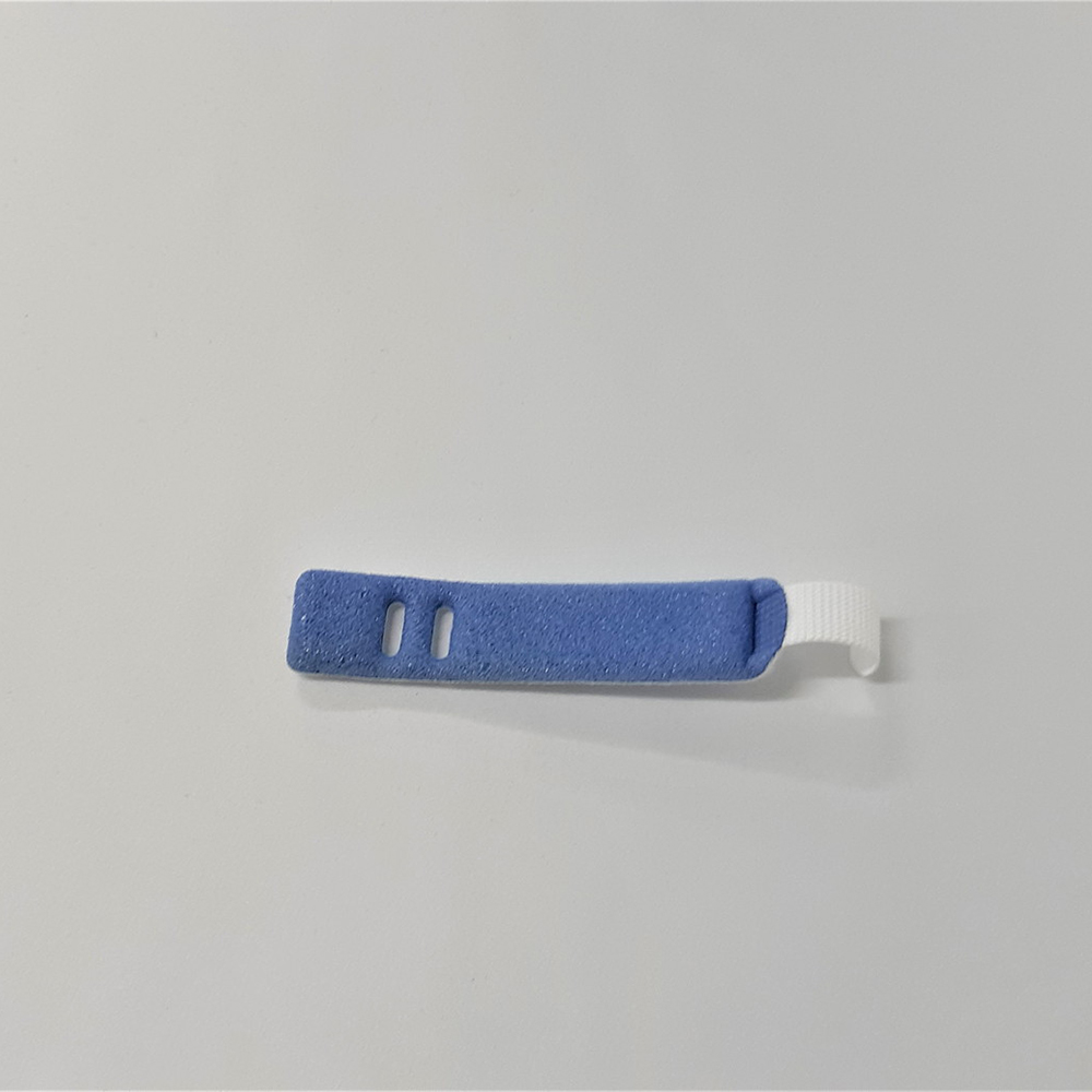 Replacement adhesive tape (blue), 100/box Replacement adhesive tape (blue), 100/box